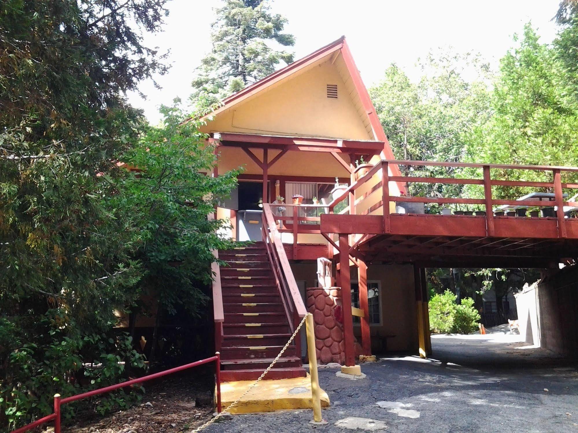 Arrowhead Mountain Inn Lake Arrowhead Exteriör bild